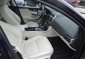 Jaguar XE Sedan Facelifting 2.0 i4D 180KM 2020 Jaguar XE 2.0D 180KM 100Bezwypadkowy Jak Nowy Oplacony 93.000km 2.0, zdjęcie 18