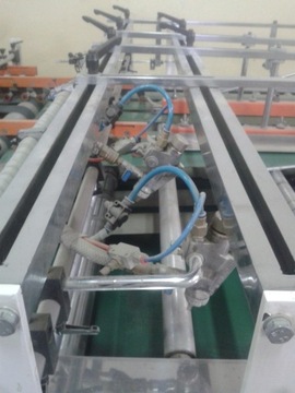 JWG-1800 3-точечная фальцевально-склеивающая машина для лоскутной упаковки