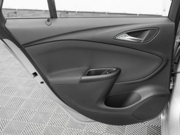 Opel Astra K Sportstourer Facelifting 1.2 Turbo 130KM 2021 Opel Astra GD1V004#1.2 T Edition Cz.park 2 stref, zdjęcie 22