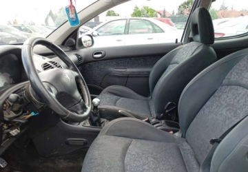 Peugeot 206 Hatchback 1.6 i 16V 109KM 2005 Peugeot 206 Peugeot 206 1.6 BenzynaLPG 109KM, zdjęcie 7