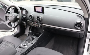 Audi A3 8V Hatchback 3d 1.4 TFSI 122KM 2014 Audi A3 3-drzwiowe XENON, Grzane Fotele, NAVI, Czujniki, Alu, Climatronic,, zdjęcie 12