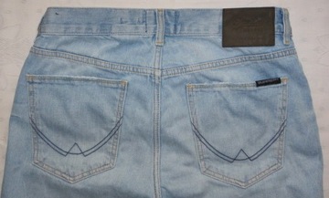 Spodenki jeans z przetarciami SUPERDRY Denim Goods JPN r. M , pas W 30