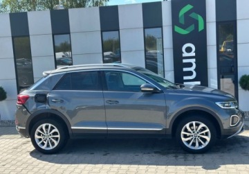 Volkswagen T-Roc I SUV Facelifting 1.5 TSI ACT 150KM 2023 Volkswagen T-Roc 1.5TSi 150KM 2023r. Salon Polska auto zarejestrowane i ub, zdjęcie 13