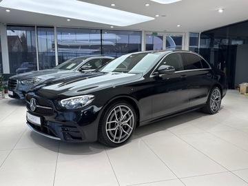 Mercedes Klasa E W213 Limuzyna 2.0 220d 194KM 2020 Mercedes-Benz E 220 AMG / Avantgarde / Ambiente /