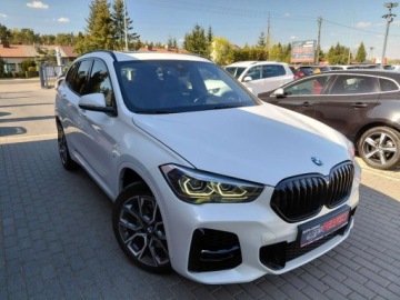 BMW X1 F48 2021 BMW X1 M Pakiet Panorama Automat Navi Kamera 2.0 Benzyna 178KM, zdjęcie 2