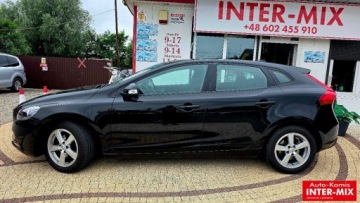 Volvo V40 II Hatchback Facelifting 2.0 D2 120KM 2017 Volvo V40 2,0 diesel 2.0 Diesel 120KM, zdjęcie 4