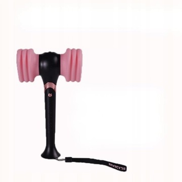 Różowe światło podtrzymujące młotek BLACKPINK