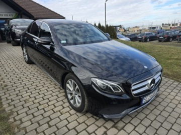 Mercedes Klasa E W213 Limuzyna 2.0 220d 194KM 2016 Mercedes E 220 Business Edition, bezwypadkowy,