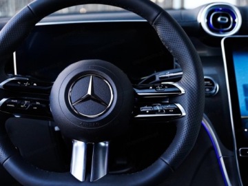 Mercedes GLC C254/X254 Coupe 2.0 200 204KM 2026 200 4M Pakiet AMG Premium + Pakiet Zimowy + Kamera 360, zdjęcie 8