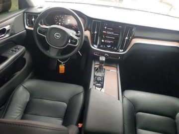 Volvo 2021 Volvo S60 2021r, T5, Momentum, 2.0L 2.0 Benzyna 250KM, zdjęcie 7