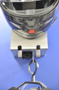 MIDI вешалки для шлема и экипировки мотоциклиста
