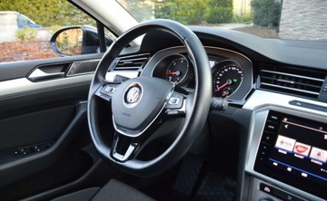 Volkswagen Passat B8 Variant 2.0 TDI BlueMotion SCR 150KM 2019 Volkswagen Passat Variant 2,0 TDI 150 KM DSG FULL LED Nawigacja 2.0 Diesel, zdjęcie 26