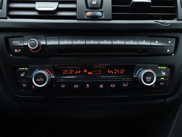 BMW Seria 3 F30-F31-F34 2014 BMW 3GT 318d GT, Skóra, Xenon, Bi-Xenon, Klima, zdjęcie 12