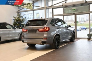 BMW X5 F15 SUV M50d 381KM 2017 BMW X5 M M50dFV23Adaptacyjne reflektory LEDPakiet sportowy M 3.0 Diesel, zdjęcie 17