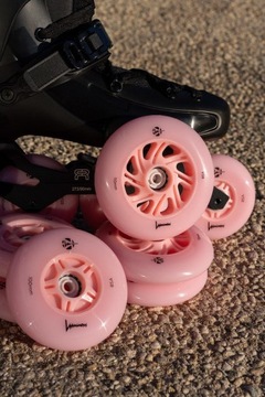 СВЕТЯЩИЕСЯ КОЛЕСА LUMINOUS FLAMINGO 110MM ДЛЯ РОЛИКОВ