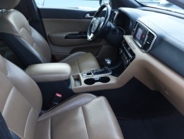 Kia Sportage IV SUV 1.7 CRDi 141KM 2017 Kia Sportage 1.7 CRDi, Salon Polska, Serwis ASO, zdjęcie 8