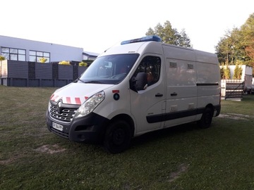 Renault Master IV Furgon FWD 2.3 dCi 150KM 2015 Renault Master 150KM AMBULANS KAMPER, zdjęcie 4