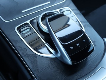 Mercedes Klasa C W205 Coupe 250 211KM 2017 Mercedes C C 250, Serwis ASO, Automat, Skóra, zdjęcie 17