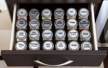 НАБОР ОРГАНИЗАТОРА ДЛЯ СПЕЦИЙ ИЗ 24 БАНОК 120 МЛ + ЭТИКЕТКИ + АКСЕССУАРЫ