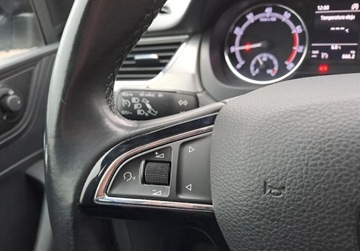 Skoda Rapid II Liftback Facelifting 1.0 TSI 110KM 2019 Skoda RAPID REZERWACJA Style Climatronic Tempomat Grzane fot Kamera SalonP, zdjęcie 17