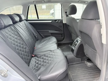 Skoda Superb II Outdoor 1.6 TDI CR DPF 105KM 2014 Škoda Superb Skoda Superb 1.6 TDI 105KM 2014r., zdjęcie 15