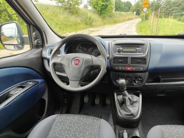 Fiat Doblo III Van 1.4 16v 95KM 2010 Osobowy / Benzyna / klimatyzacja, zdjęcie 8