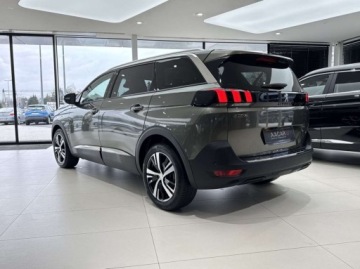 Peugeot 5008 II Crossover 1.5 BlueHDI 130KM 2020 Peugeot 5008 Allure 7 osobowy Nawigacja Kamera cofania CarPlayAndroid, zdjęcie 1