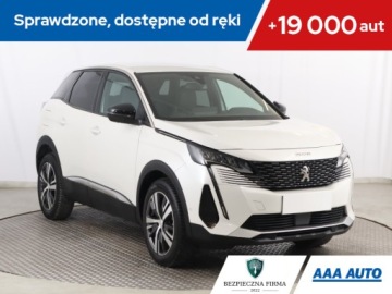 Peugeot 3008 II Crossover Facelifting  1.2 PureTech 130KM 2023 Peugeot 3008 1.2 PureTech, Salon Polska