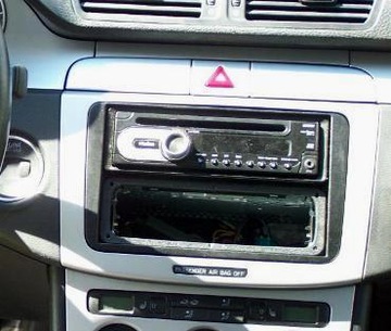 Рамка VW Tiguan RADIO для магнитолы RCD MFD 2 RNS