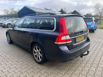 Volvo V70 III Kombi Facelifting 2.0 D2 DRIVE-E 120KM 2015 Volvo V70 2.0 D2 Xenony Podgrzewane fotele Hak, zdjęcie 2