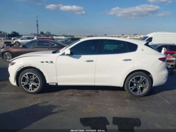Maserati Levante 2021 Maserati Levante 2021 3.0l 3.0 Benzyna 345KM, zdjęcie 2