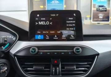 Ford Focus III Sedan Facelifting 1.0 EcoBoost 100KM 2018 Ford Focus Ford Focus 1.0 EcoBoost Titanium Benzyna 100KM, zdjęcie 19