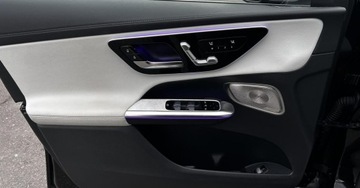 Mercedes GLC C254/X254 Coupe 2.0 220d 197KM 2024 Mercedes-Benz GLC 4Matic AMG Airmatic Burmester DigitalLED Kamera 360 Head, zdjęcie 8