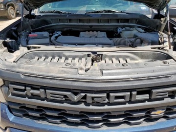 Chevrolet Silverado II 2022 Chevrolet Silverado K1500 Custom 2022 2.7l 2.7 Benzyna 310KM, zdjęcie 6