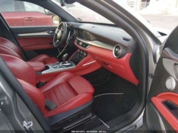 Alfa Romeo Stelvio SUV Facelifting 2.0 Turbo 280KM 2020 Alfa Romeo Stelvio Ti Sport Awd, 2020r., 4x4, 2.0L 2.0 Benzyna 280KM, zdjęcie 7