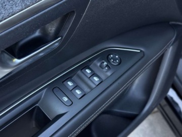Peugeot 3008 II Crossover 1.2 PureTech 130KM 2018 Peugeot 3008 1.2 PureTech, Nowy Rozrzad, Pelna ksiazka serwisowa 1.2, zdjęcie 15