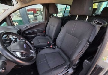 Ford B-MAX 1.0 EcoBoost 100KM 2013 Ford B-MAX 1.0Benz 100KM 6biegow Grzana przednia szybafotele Parkton.Fakt., zdjęcie 33