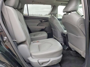 Toyota Highlander III 2021 Toyota Highlander 2021 Toyota HIGHLANDER XLE 3.5 Benzyna 295KM, zdjęcie 10