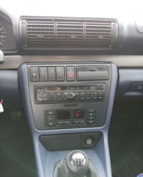 Audi A4 B5 Sedan 1.9 TDI 110KM 1997 Audi A4 Limousine Audi A4 Limousine 1.9 TDI 1.9 Diesel 110KM, zdjęcie 9