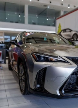 Lexus UX 2025 Lexus UX Lexus UX300H F-Sport Hybrid Dynamic Force 2.0 Hybryda 152KM, zdjęcie 8