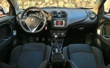 Alfa Romeo MiTo Hatchback 3d Facelifting 1.4 MPI 78KM 2015 Alfa Romeo Mito Alfa Romeo MiTo 1,4 8V -Blueotooth-Multifunkcja-Tryb SPORT, zdjęcie 4