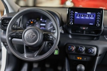 Toyota 2022 Toyota Yaris 1.0 Active Benzyna 72KM, zdjęcie 11