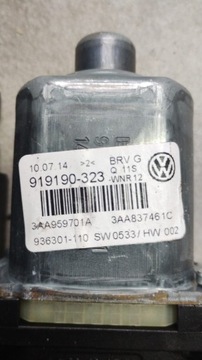 MOTOREK OKNO LEVÝ PŘEDNÍ PASSAT B7 3AA959701A