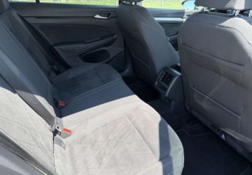 Volkswagen Golf VIII Variant 2.0 TDI 115KM 2023 Volkswagen Golf 2.0 Diesel 115KM, zdjęcie 15