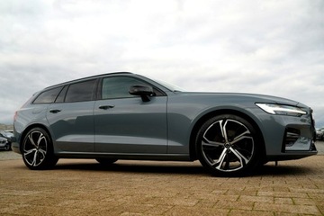 Volvo V60 II  Kombi Facelifting 2.0 B4 197KM 2023 Volvo V60 FUL LED skóra nawi ALUSY panorama, zdjęcie 3