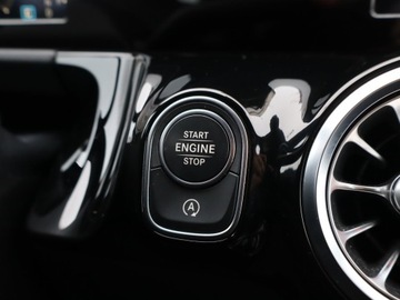 Mercedes GLA II Off-roader 2.0 200d 150KM 2020 Mercedes GLA GLA 200 d, Serwis ASO, Automat, zdjęcie 19