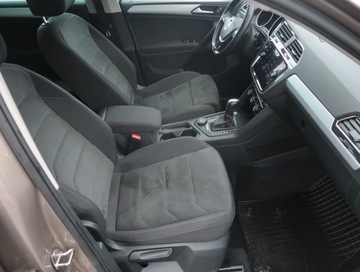 Volkswagen Tiguan II SUV 2.0 TSI 190KM 2019 VW Tiguan 2.0 TSI, Salon Polska, 4X4, DSG, Klima, zdjęcie 8