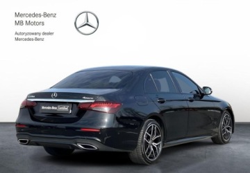 Mercedes Klasa E W214 Sedan 2.0 220d 197KM 2023 Mercedes-Benz Klasa E 4Matic AMG Line SalonPL Distonic CarPlay Android Aut, zdjęcie 4