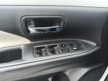 Mitsubishi Outlander III 2014 Mitsubishi Outlander Hybryda Plug-in + LPG, zdjęcie 21