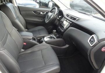 Nissan Qashqai II Crossover 1.2 DIG-T 115KM 2017 Nissan Qashqai 1.2TCE 115KM Automat Ledy Navi Kamera Oplacony 1.2, zdjęcie 16